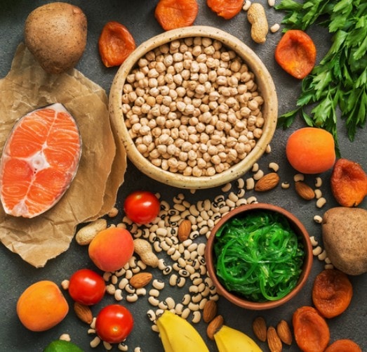 Eat Nutrient-Rich Foods illustration