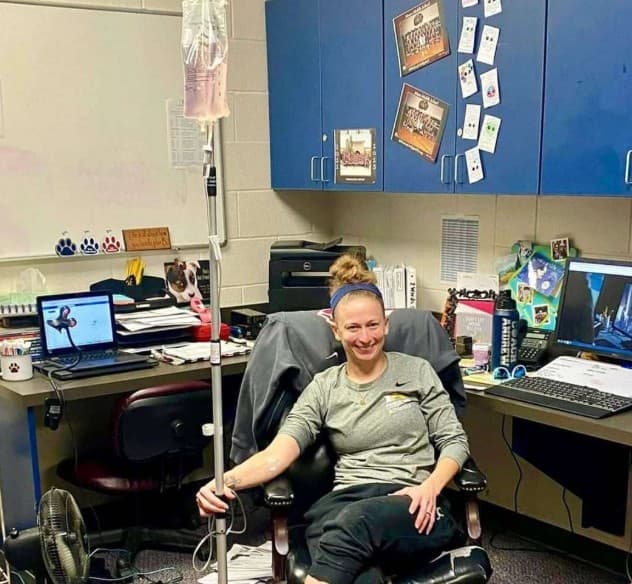 How Long Does an IV Therapy Session Take? illustration